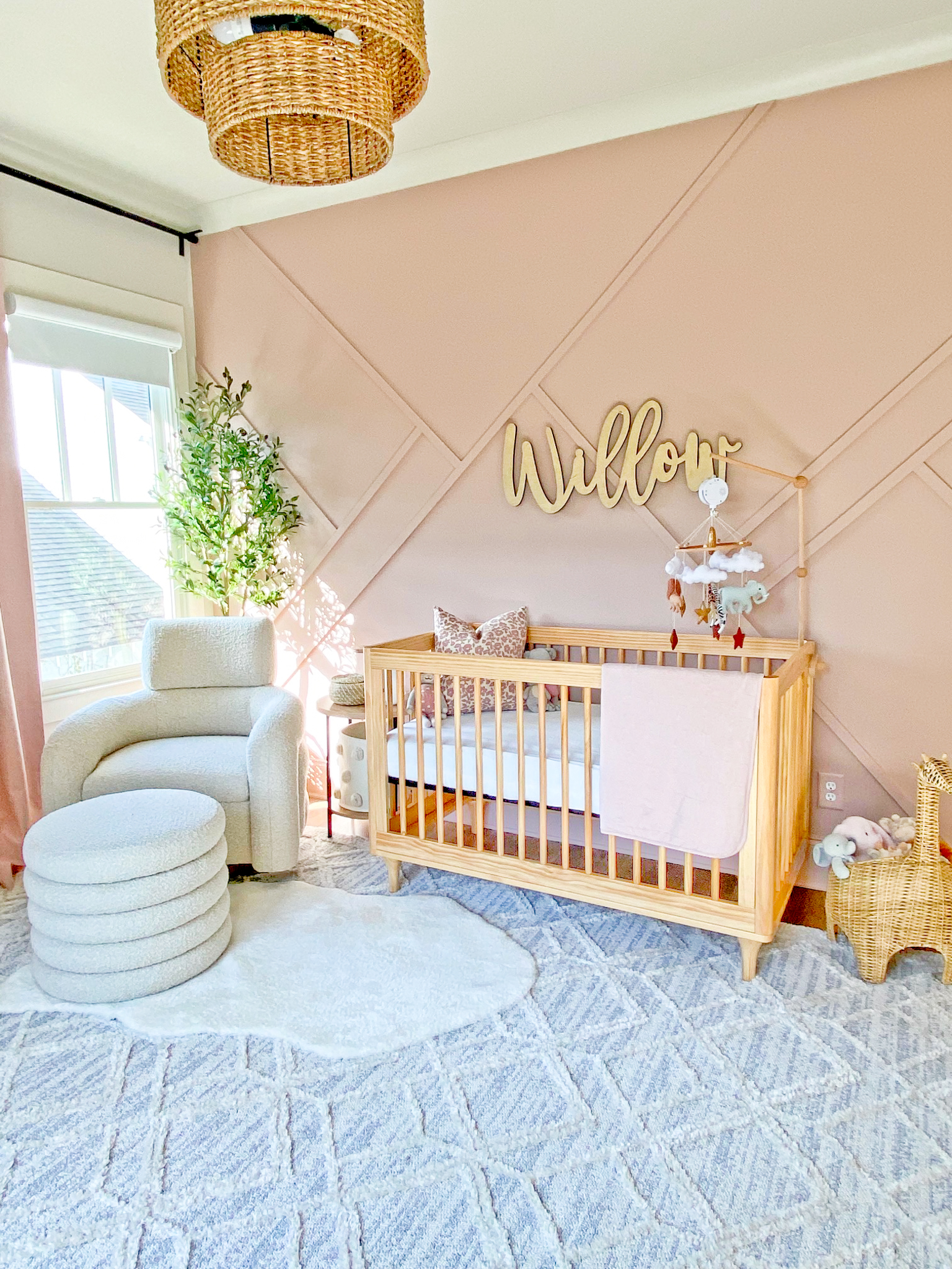 Charming Peach Nursery Decor Ideas for Your Little One