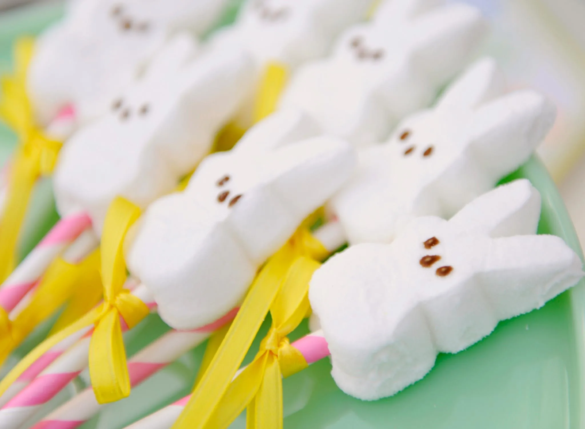 Easy Bunny Peep Pops for Easter