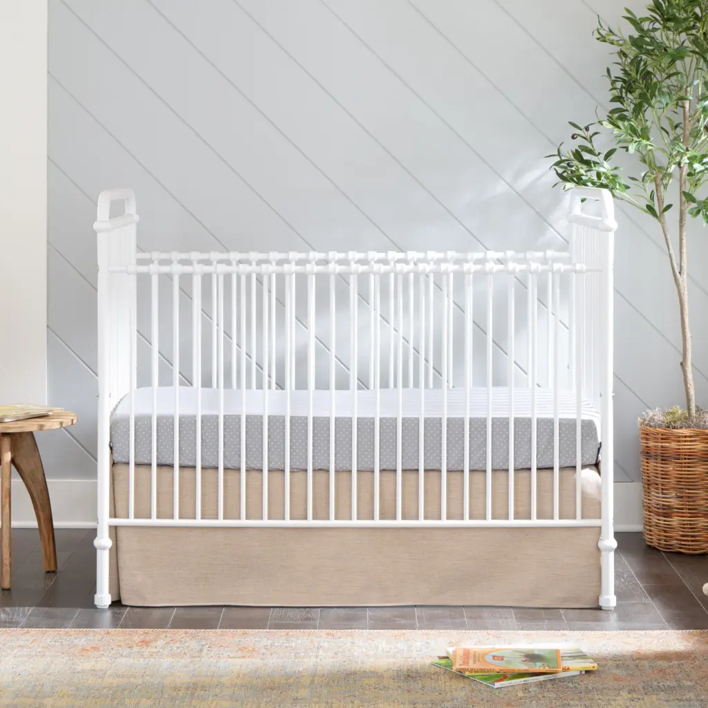 Abigail 3-in-1 Convertible Crib in Washed White